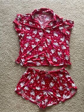 Hello Kitty Pajama Set